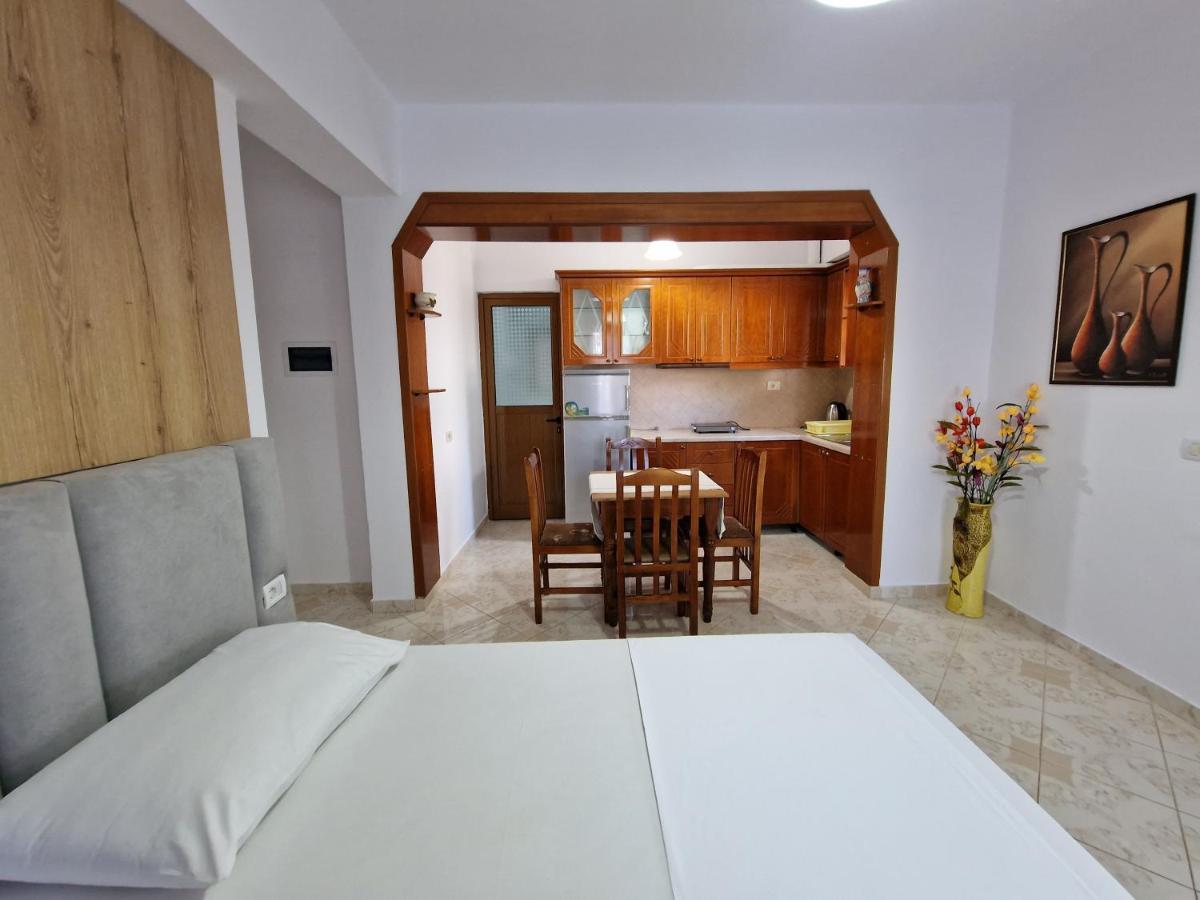 Vila Anxhelo Ksamil Extérieur photo